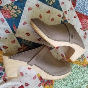 NEW: Sandgrens Swedish wooden clogs: size 41